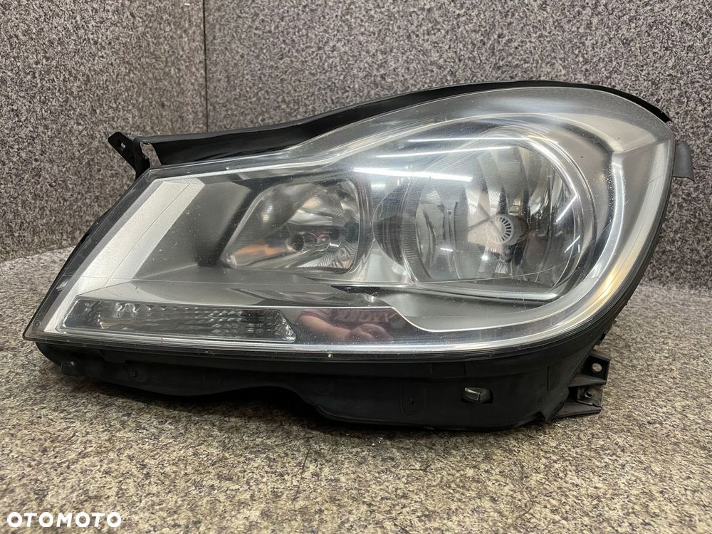 Lampa lewa przednia lewy przod soczewka H7 Mercedes W204 LIFT BDB ORG UK - 1