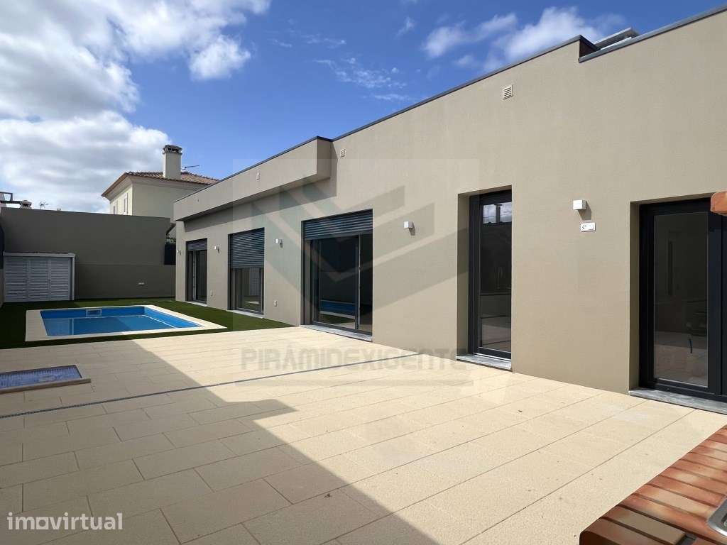 AZEITÃO, MORADIA Nova, 5ass. 3 SUITES, Lavandaria PISCINA - Grande imagem: 3/34
