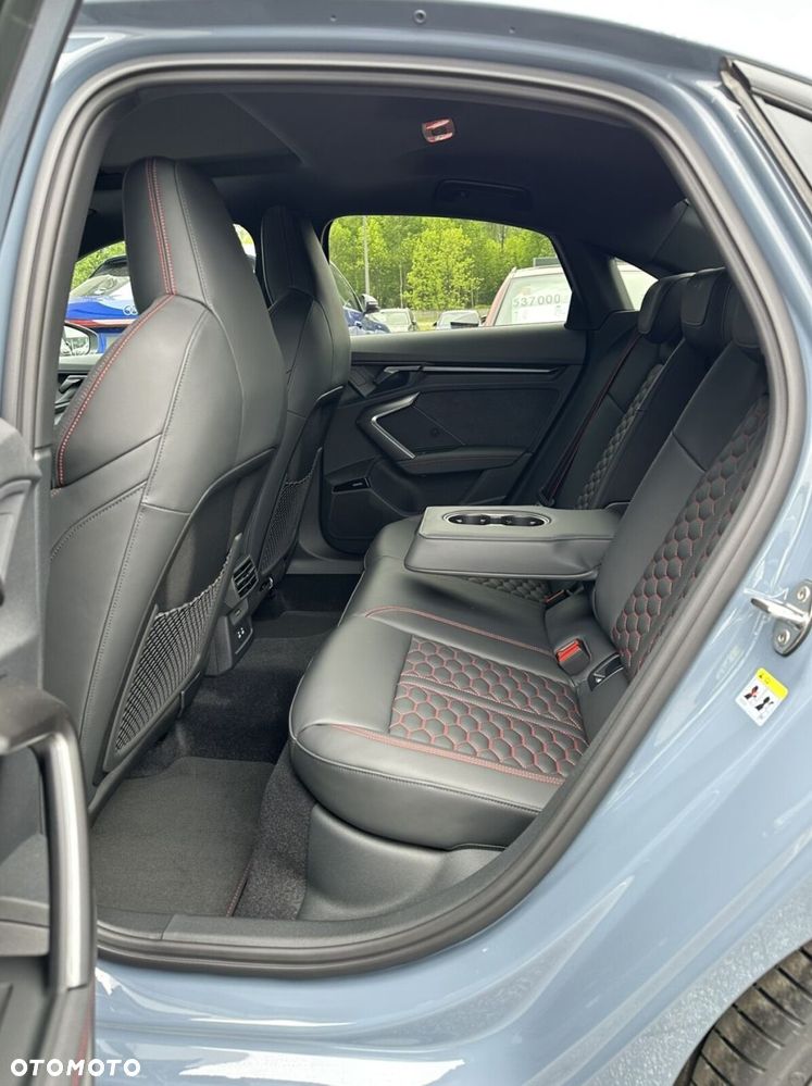 Audi RS3 Limousine - 19