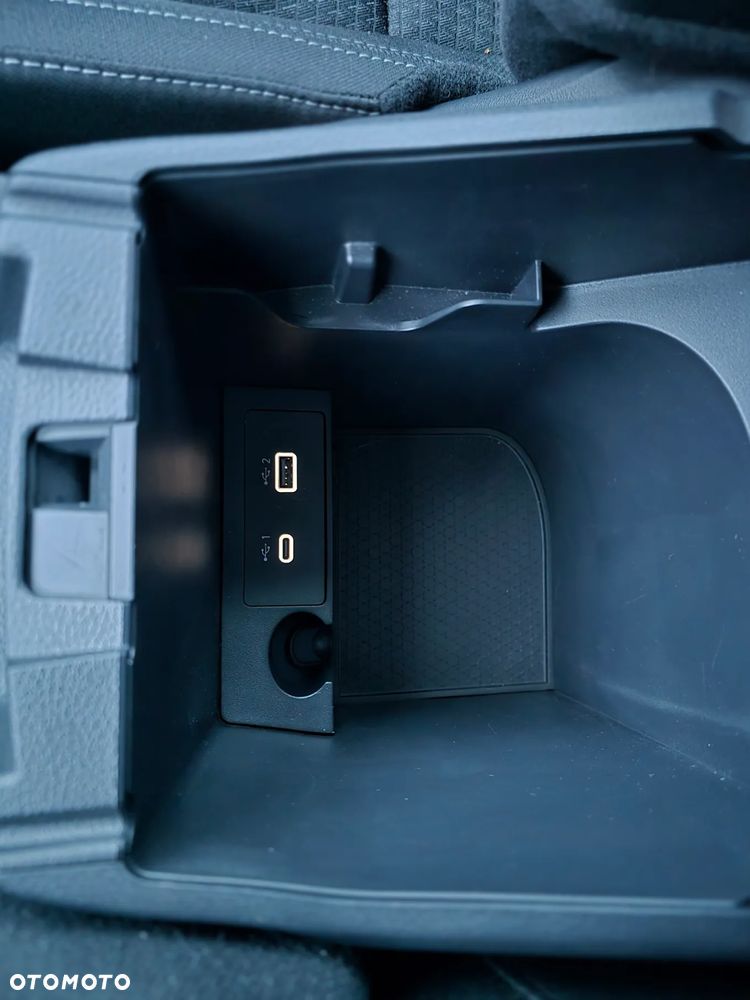 Nissan Qashqai 1.3 DIG-T SHIRO - 28