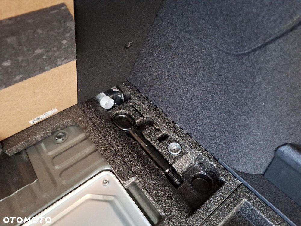 Volkswagen Passat - 34