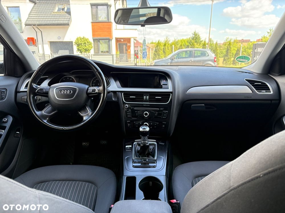 Audi A4 Limousine 1.8 TFSI Ambiente - 20