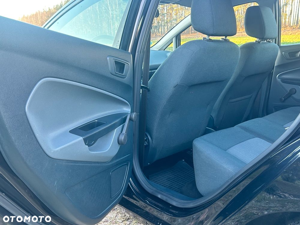 Ford Fiesta 1.25 Celebration - 19