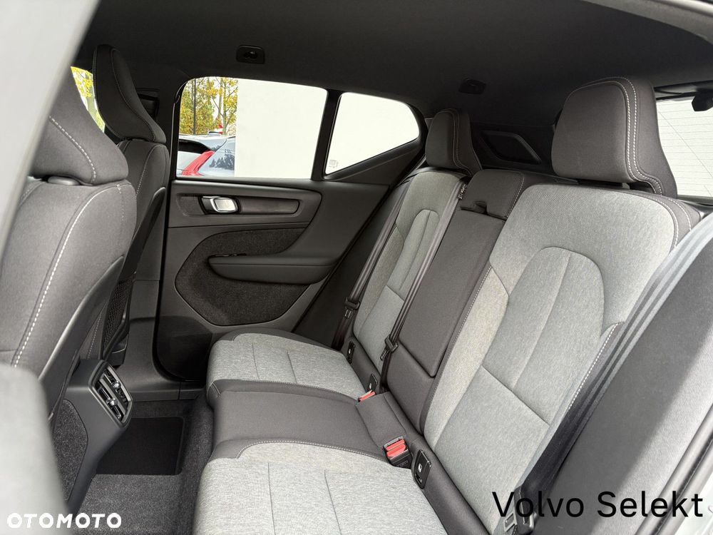 Volvo XC 40 2024