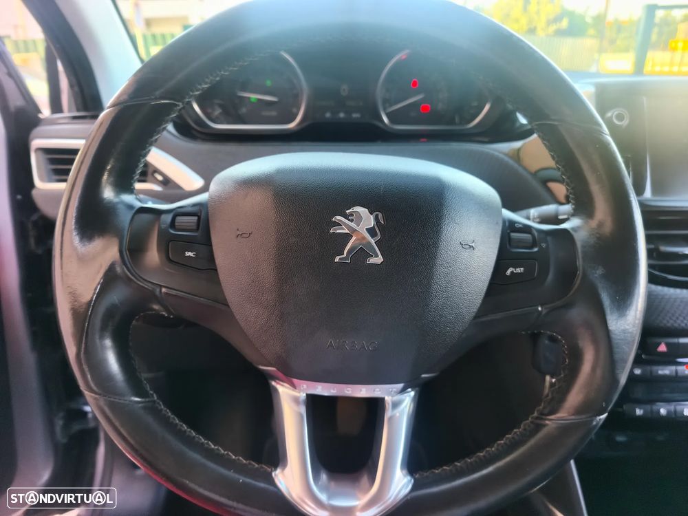 Peugeot 2008 e-HDi FAP 115 STOP & START Allure - 9