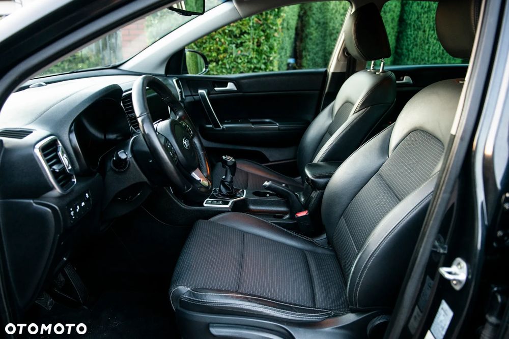 Kia Sportage 1.6 GDI 2WD DREAM-TEAM EDITION - 19