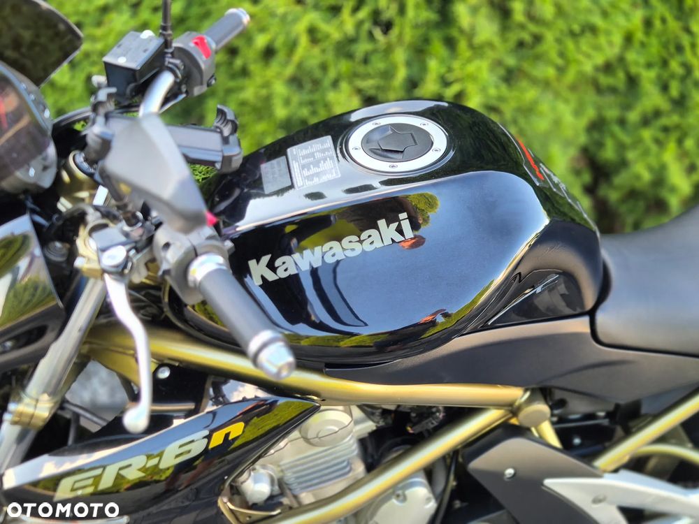 Kawasaki ER - 16