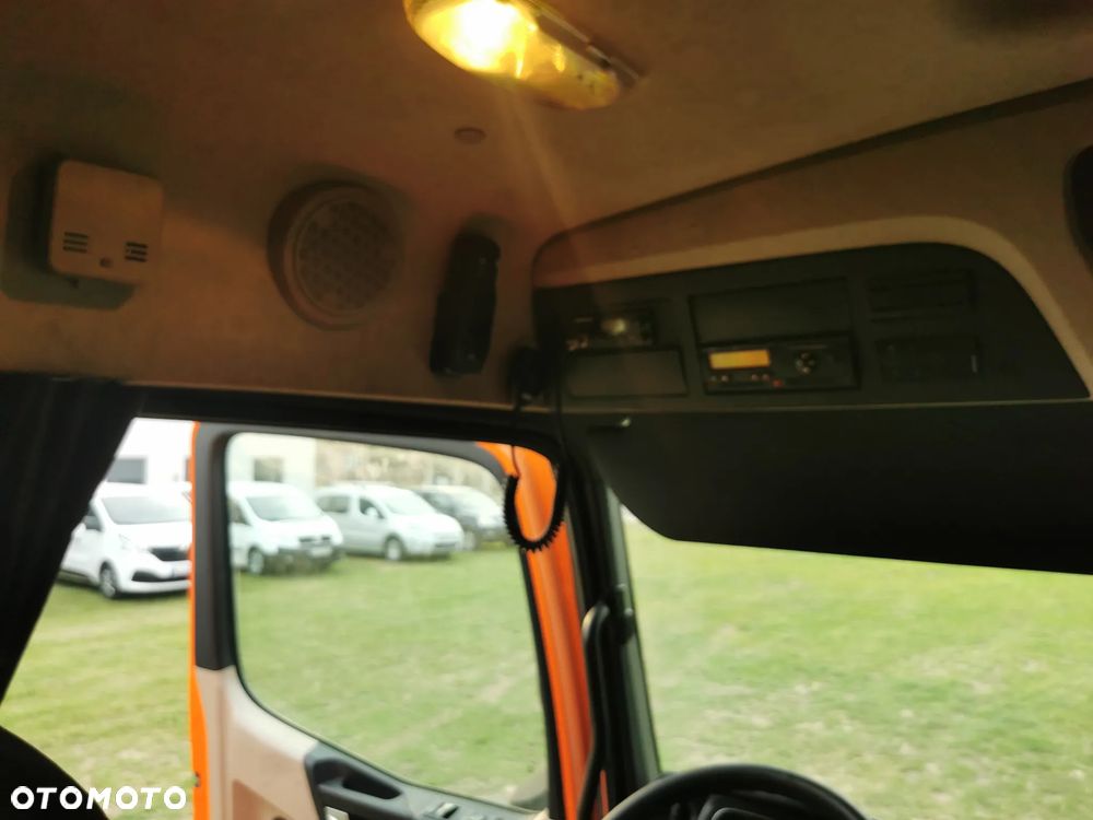 Mercedes-Benz Actros - 17