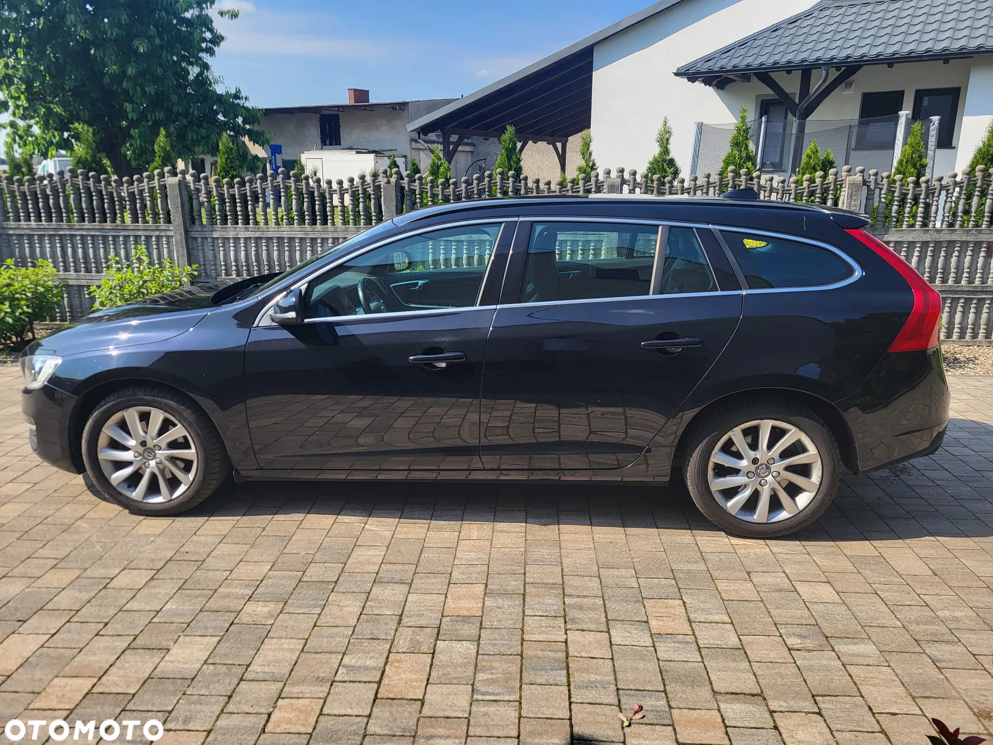 Volvo V60 ver-d4-drive--e-momentum - 6
