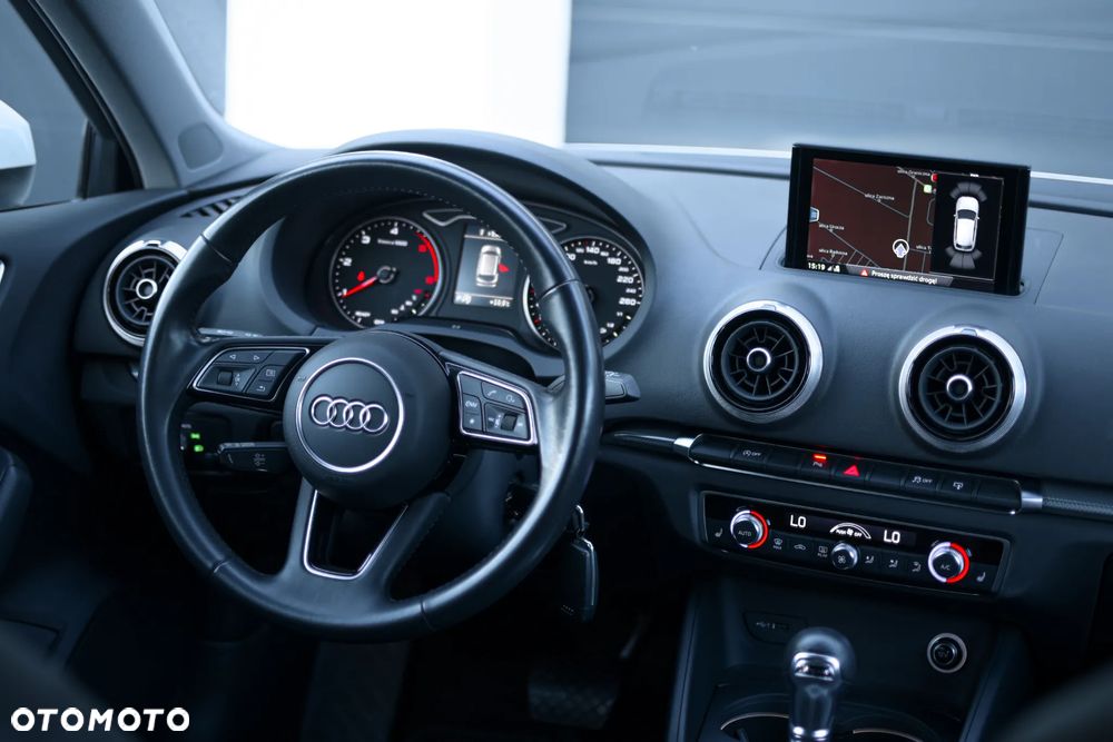 Audi A3 Sportback 1.6 TDI Sport S tronic - 6