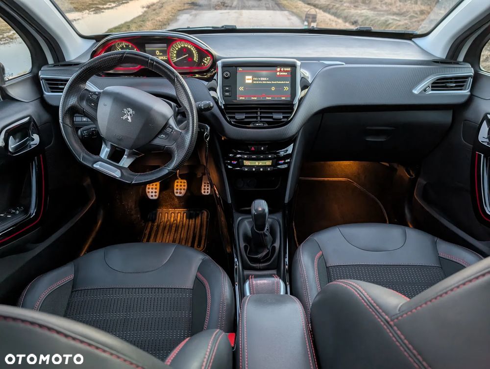 Peugeot 2008 PureTech 110 Stop&Start GT-Line Edition - 10