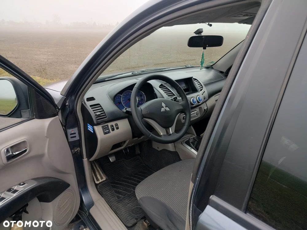 Mitsubishi L200 Pick Up 4x4 Inform Double Cab - 10