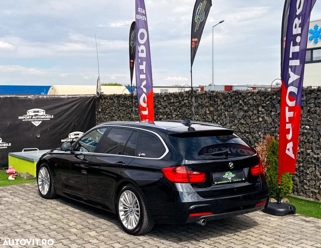 BMW Seria 3 320d Touring xDrive Sport-Aut. Sport Line - 13