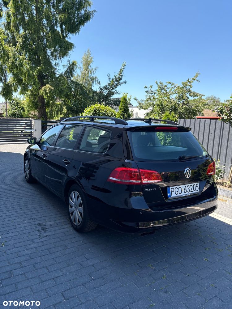 Volkswagen Passat Variant 2.0 TDI BlueMotion Technology Comfortline - 4