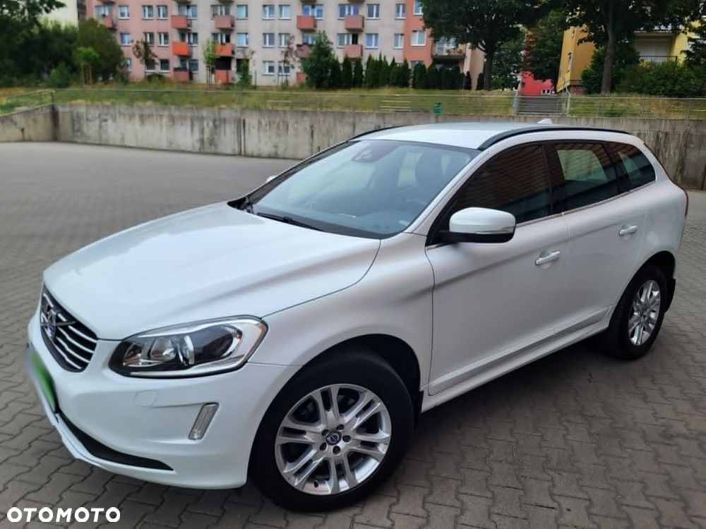Volvo XC 60 D4 Geartronic Momentum - 17