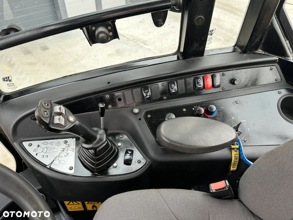 JCB ŁADOWARKA TELESKOPOWA TM220 T4A STAN JAK NOWY - 20