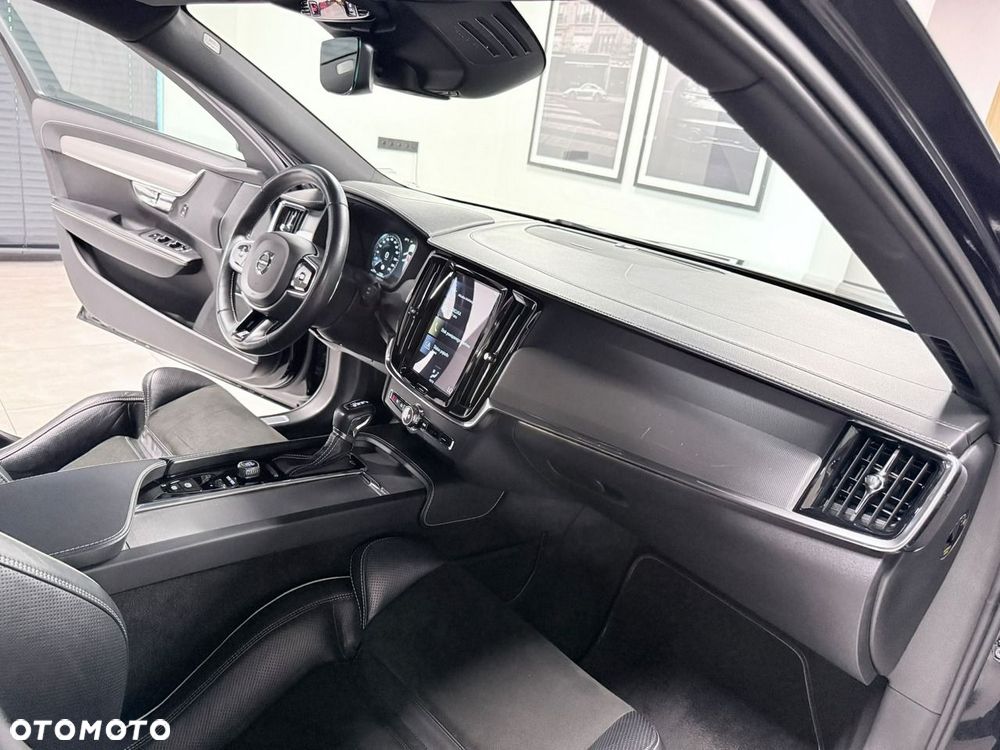 Volvo V90 B5 D AWD Geartronic RDesign - 36