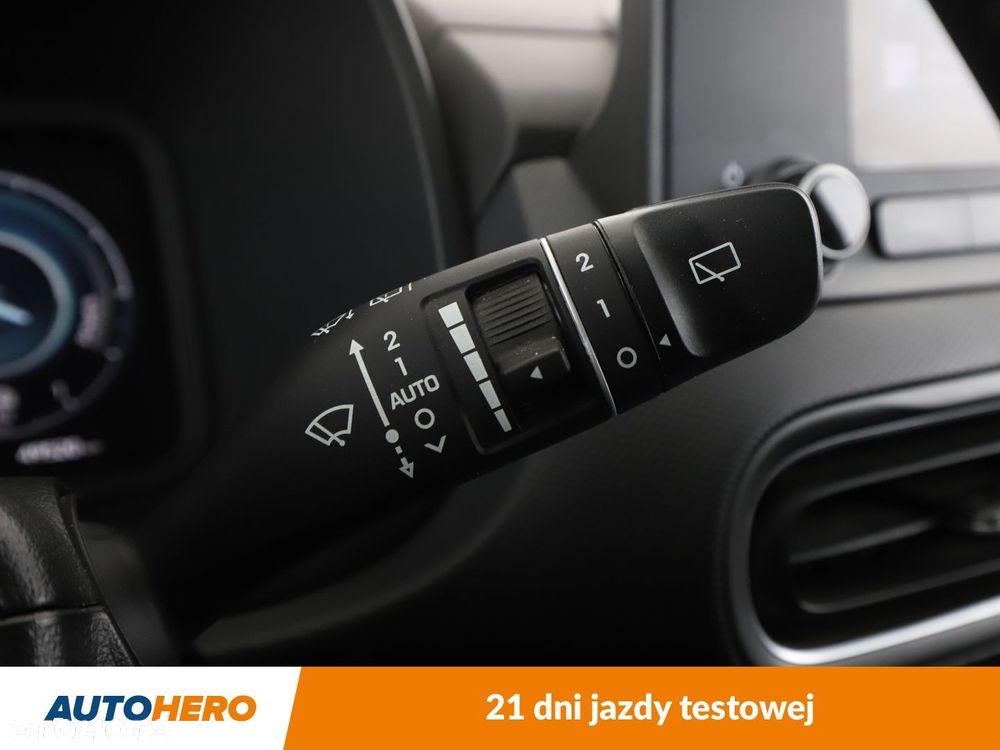 Hyundai Kona - 28