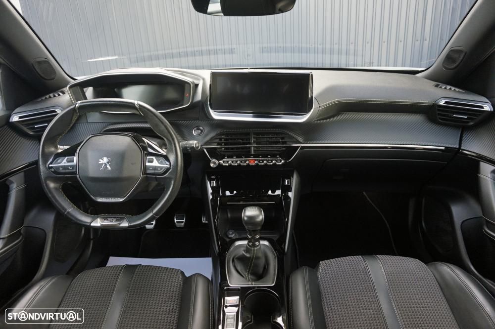 Peugeot 2008 1.2 PureTech GT Line - 6