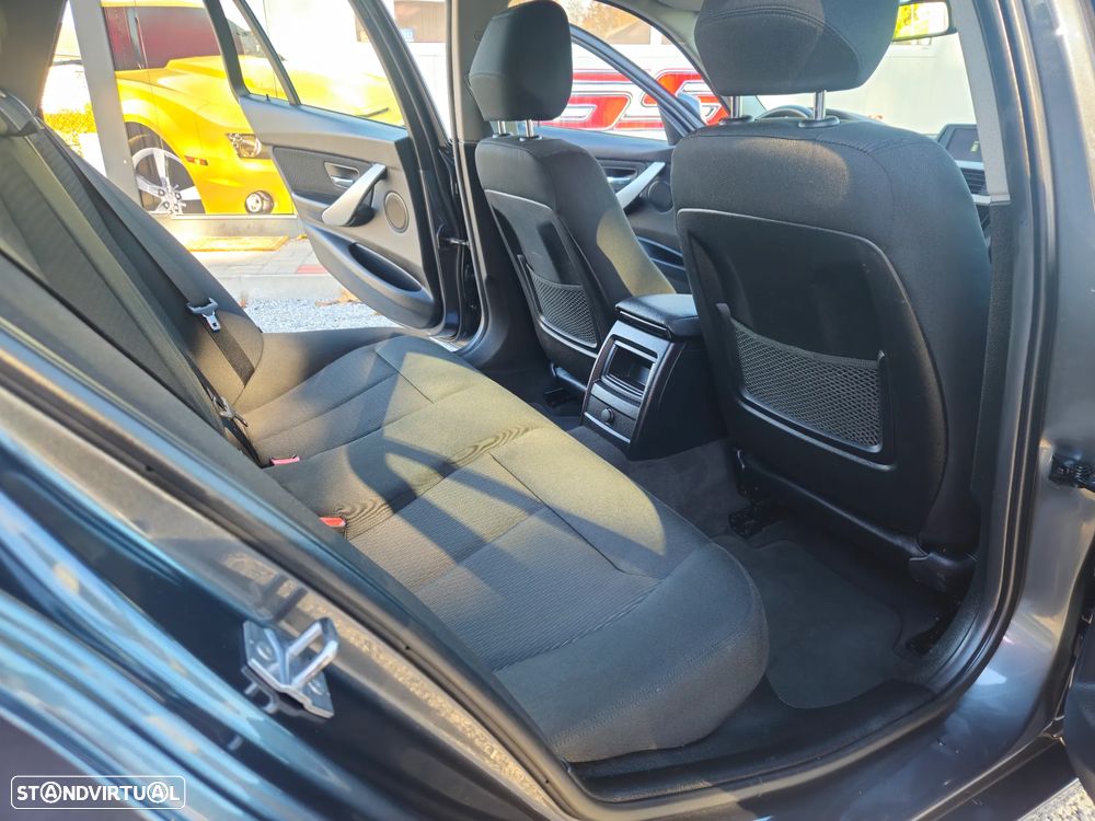 BMW 318 d Touring Advantage Auto - 17