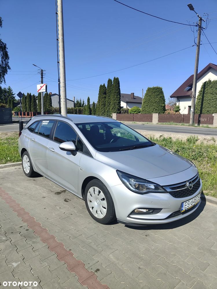 Opel Astra 1.6 CDTI Dynamic S&S - 2