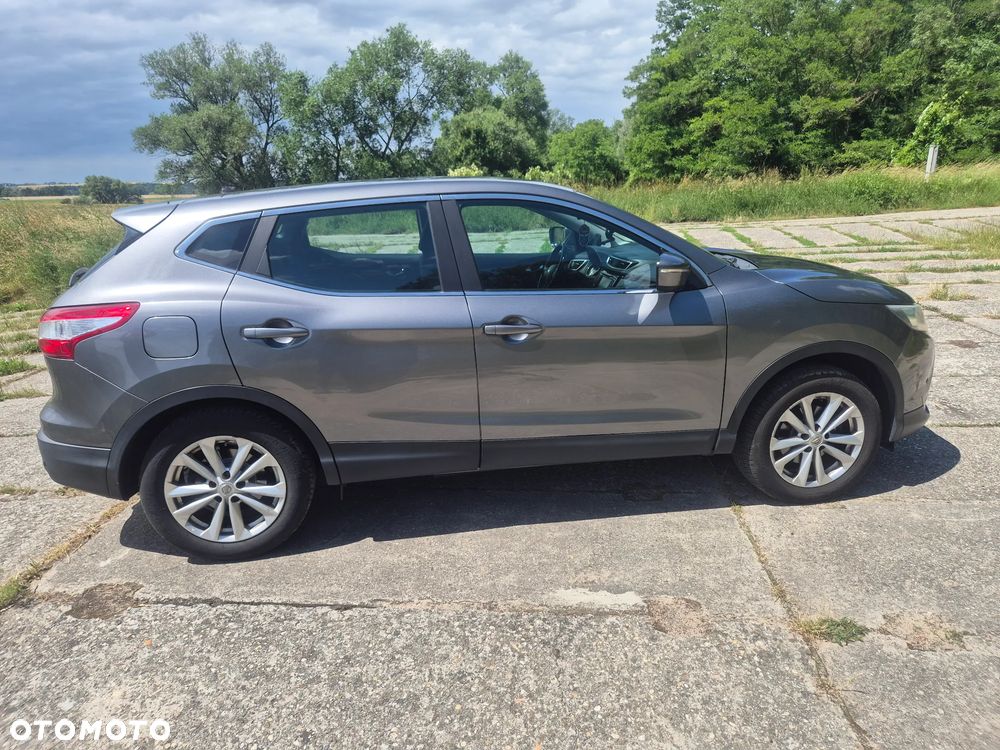 Nissan Qashqai 1.5 dCi N-Tec - 11