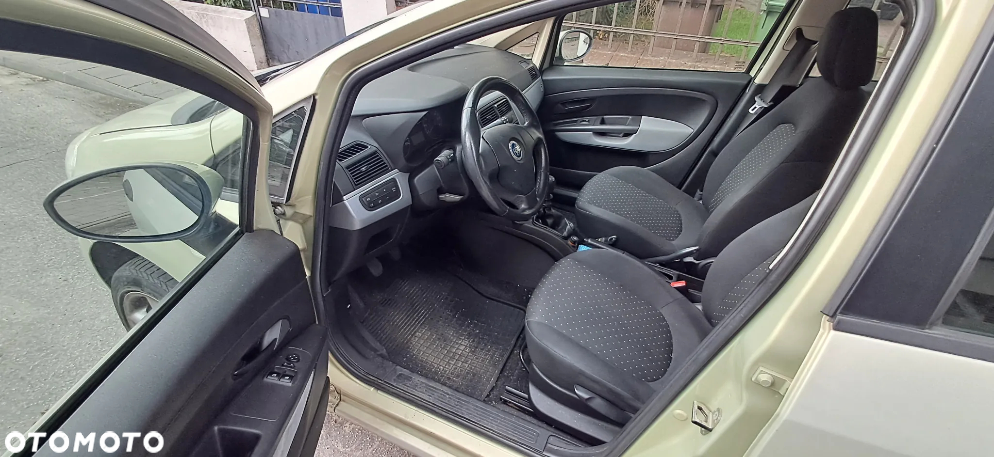 Fiat Grande Punto 1.4 8V 360 - 6