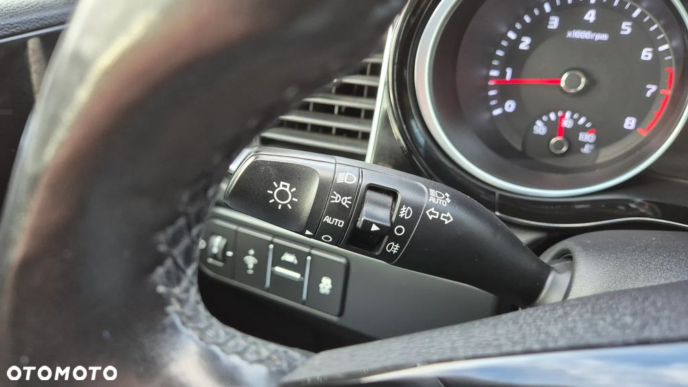 Kia Ceed 1.4 T-GDI L Business Line Plus - 13