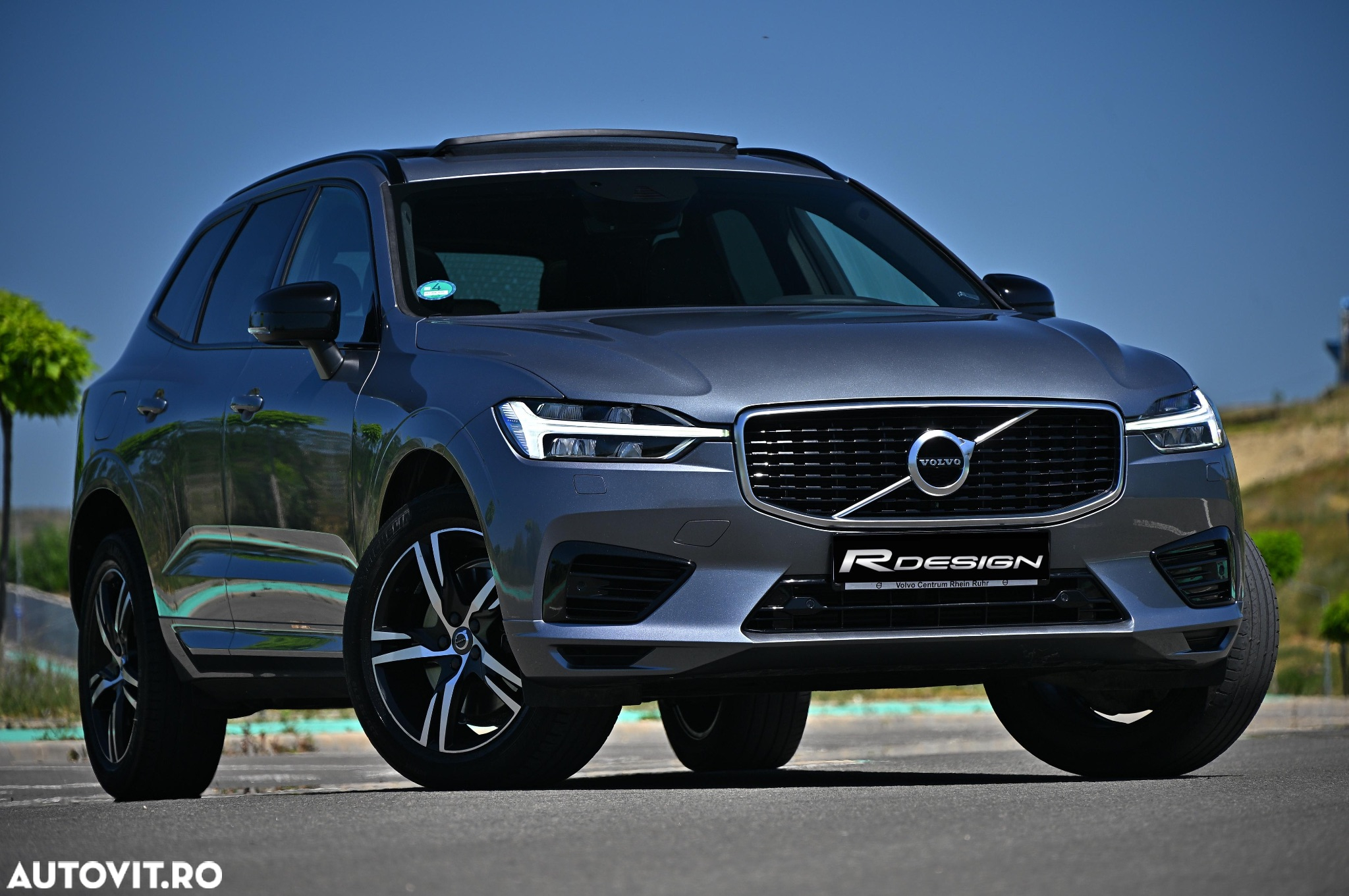 Volvo XC 60 Recharge T8 Twin Engine eAWD R-Design - 2
