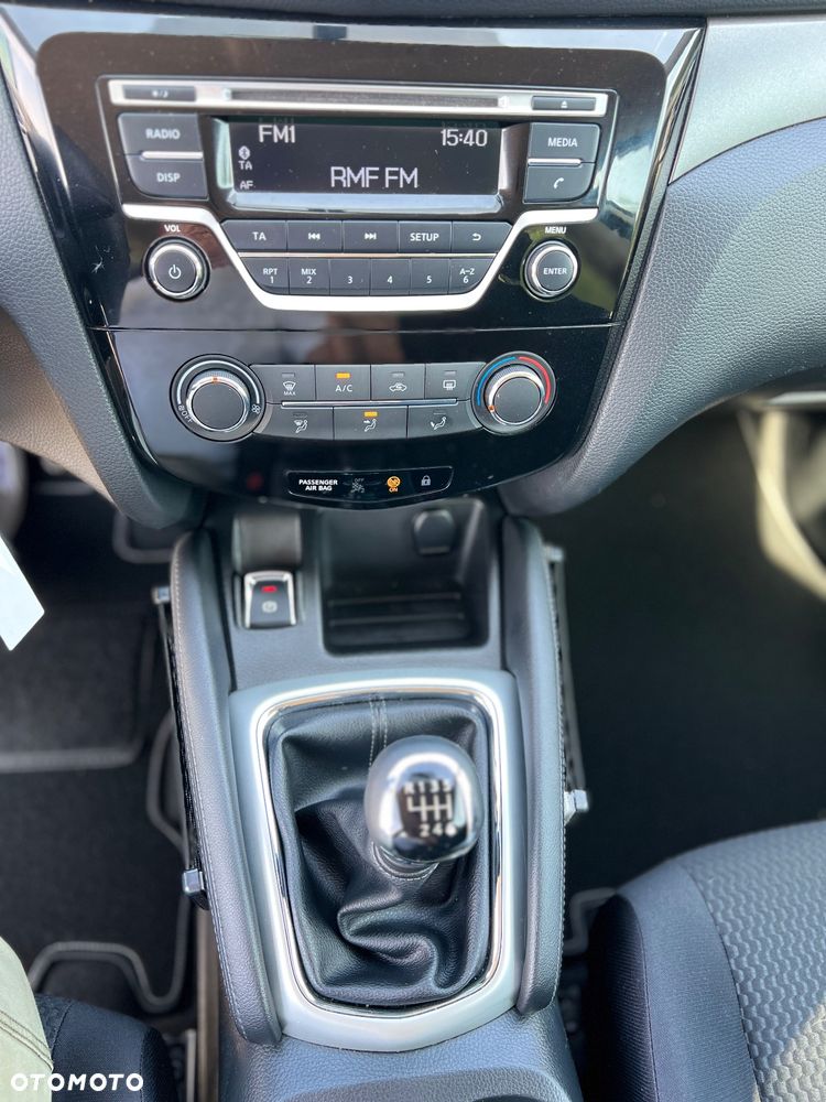 Nissan Qashqai 1.2 DIG-T Acenta EU6 - 22