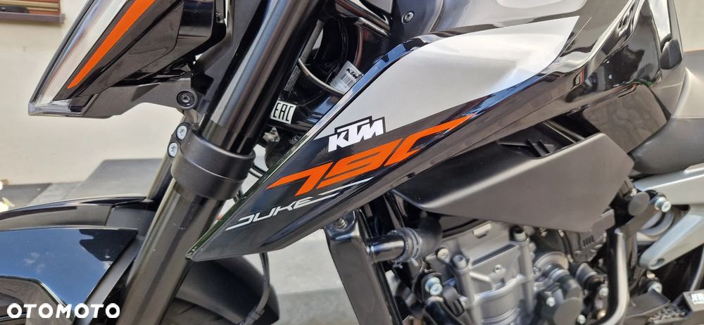 KTM Duke 790 - 16