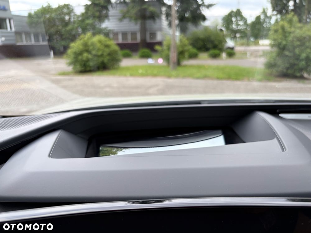 Audi A6 Avant e-tron - 16