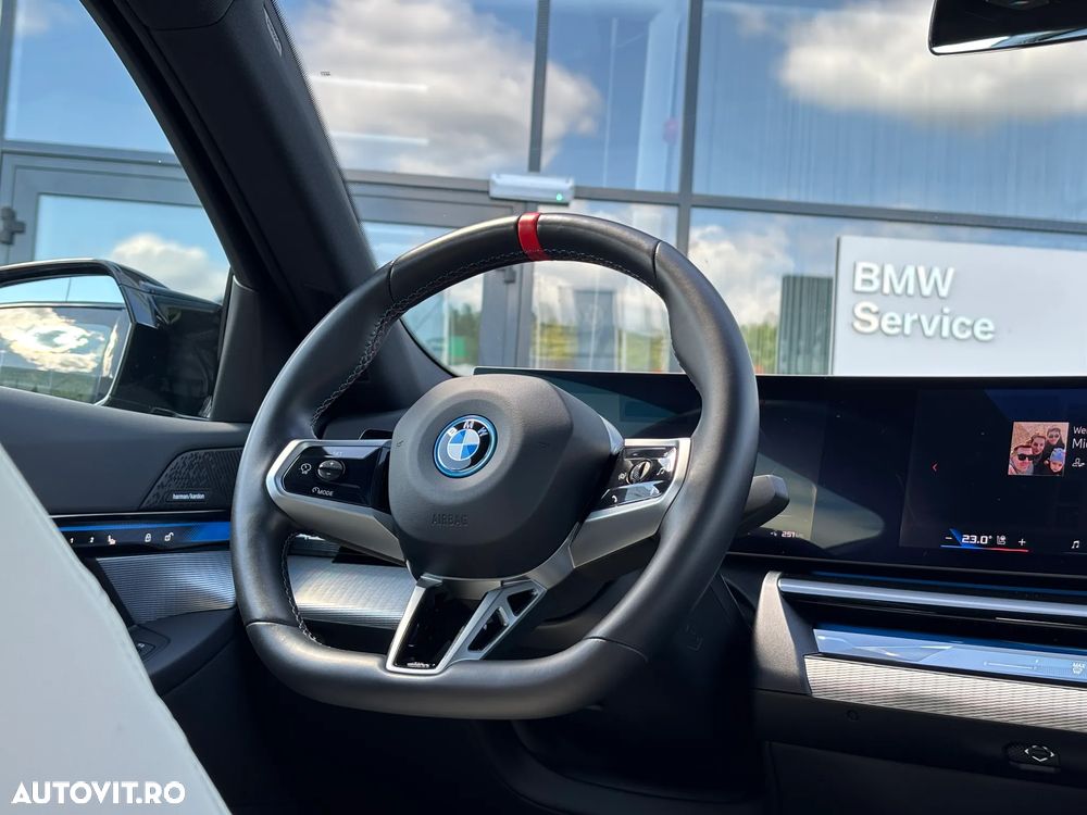 BMW i5 2023 — imagine 12