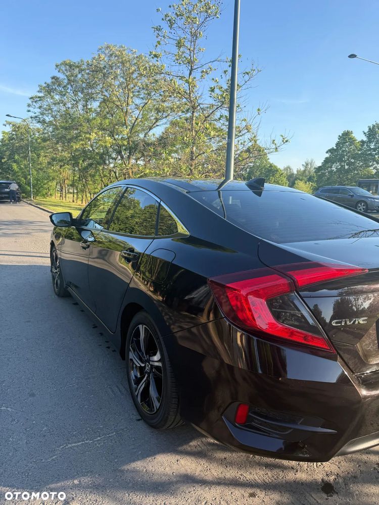 Honda Civic 1.5 T Executive - 8