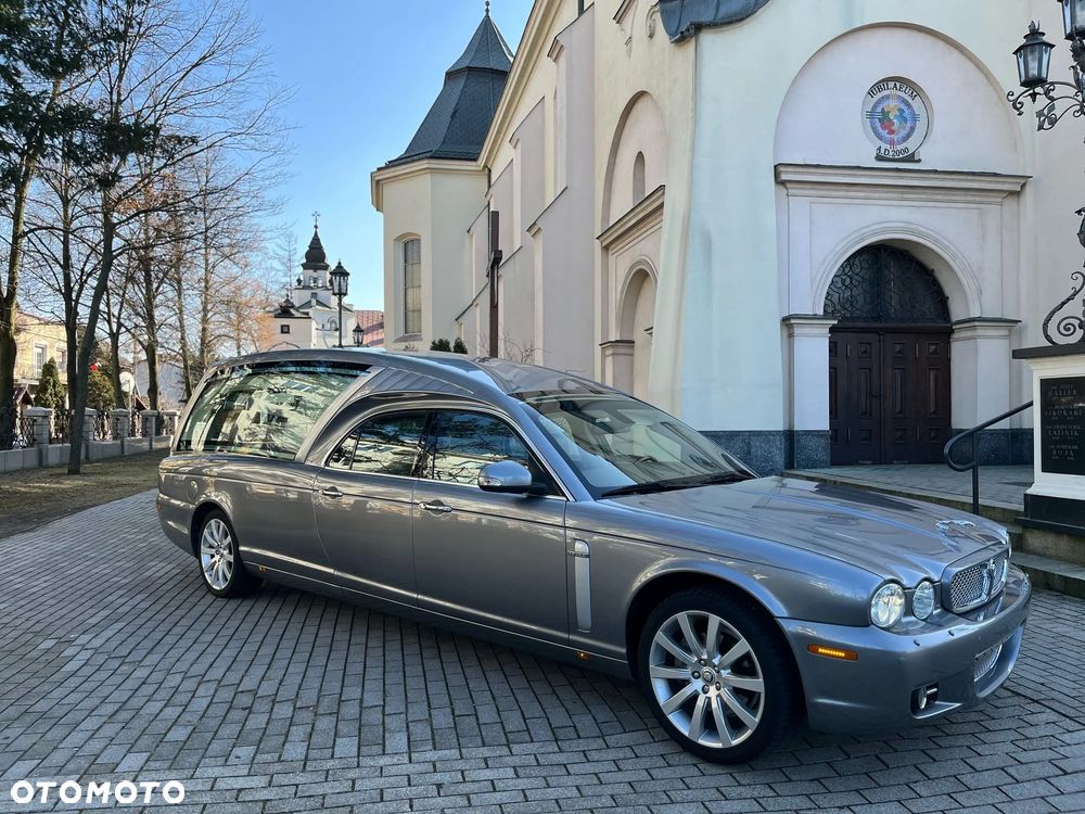 Jaguar Xj 2010 photo 2