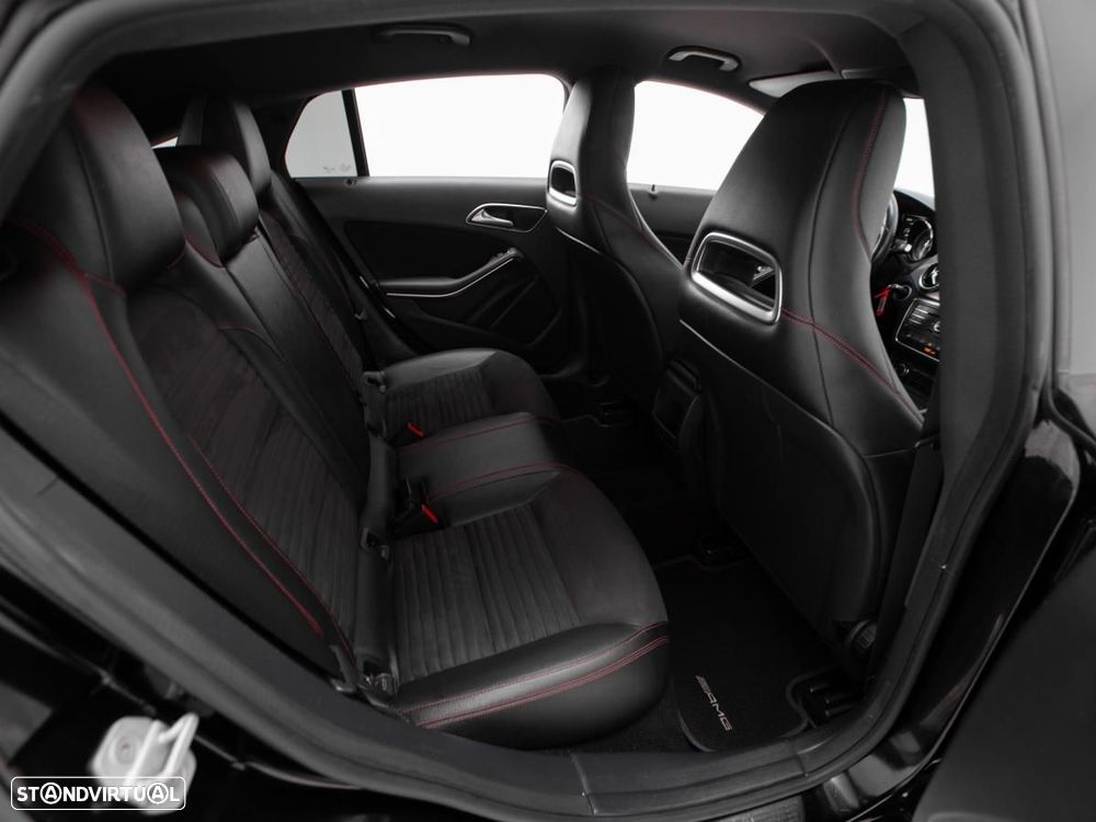 Mercedes-Benz CLA 200 — fotografia 11