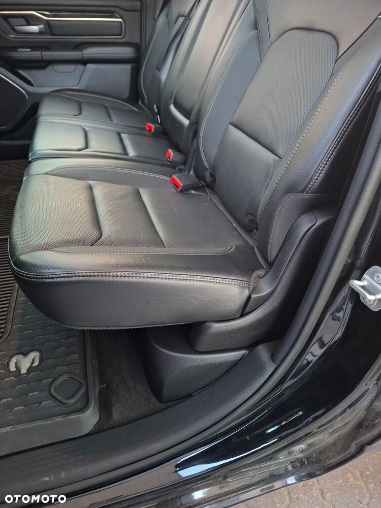 RAM 1500 - 14