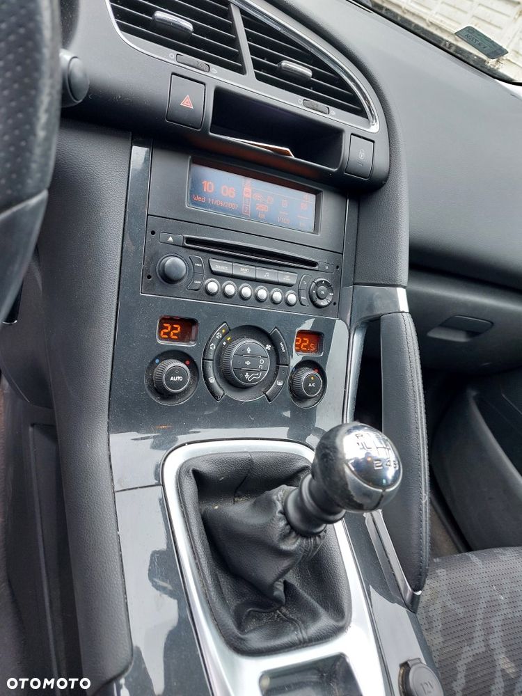 Peugeot 3008 HDi 115 Access - 10