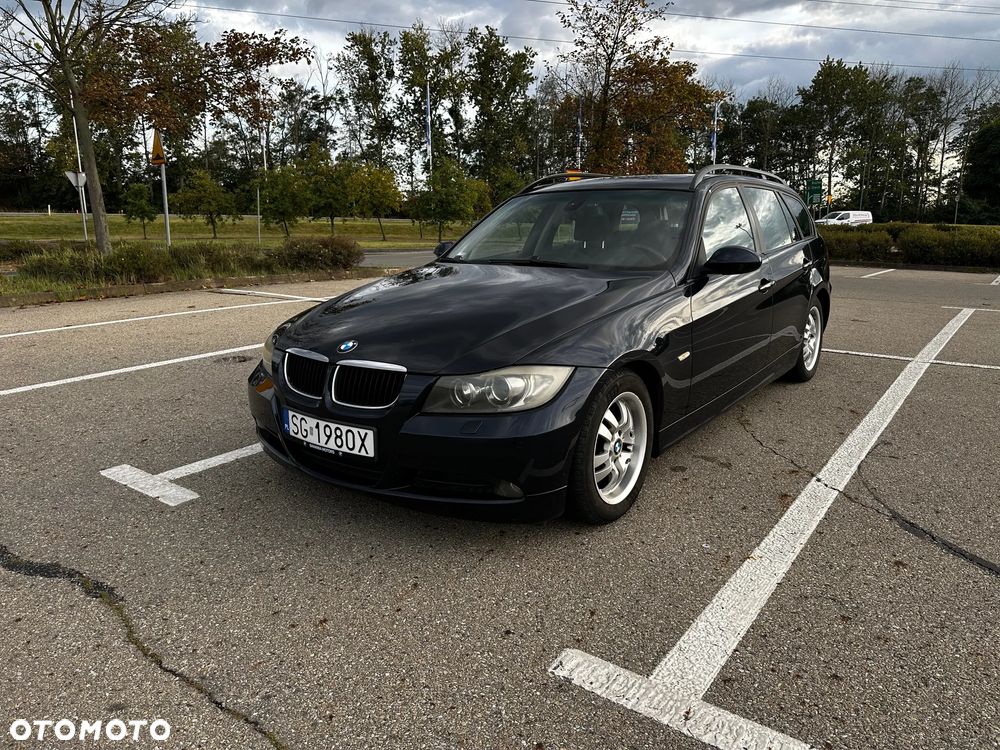 BMW Seria 3 318d - 3