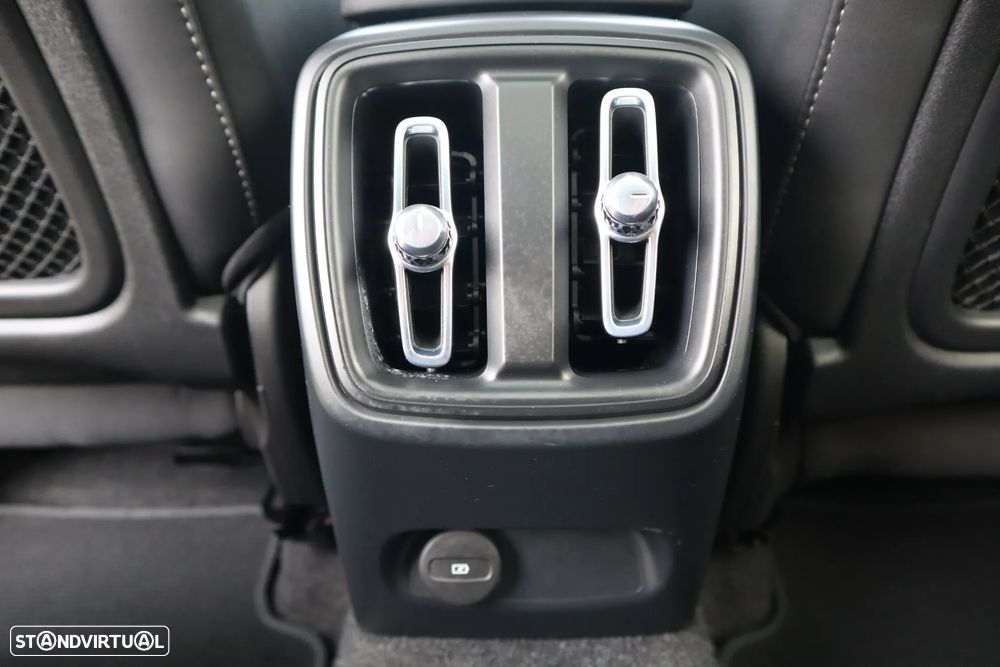 Volvo C40 Recharge Twin Motor Plus - 27