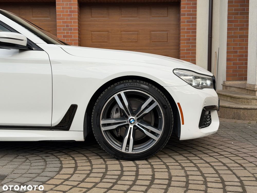 BMW Seria 7 740Li - 9