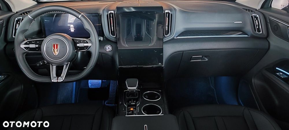 Hongqi HS3 - 6