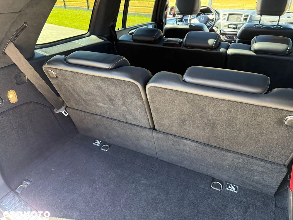 Mercedes-Benz GL - 29