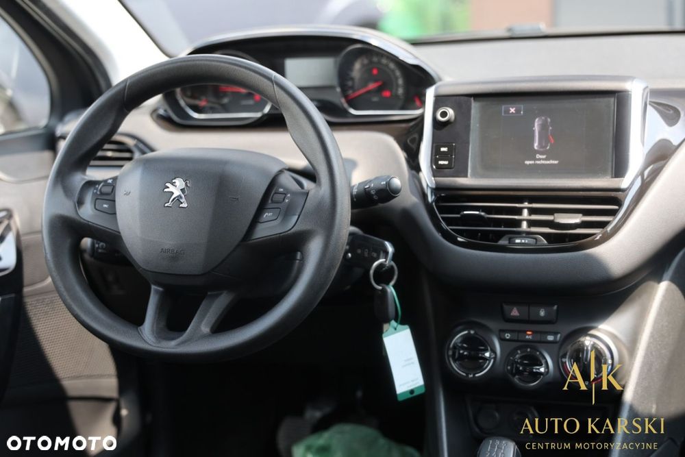 Peugeot 208 - 21