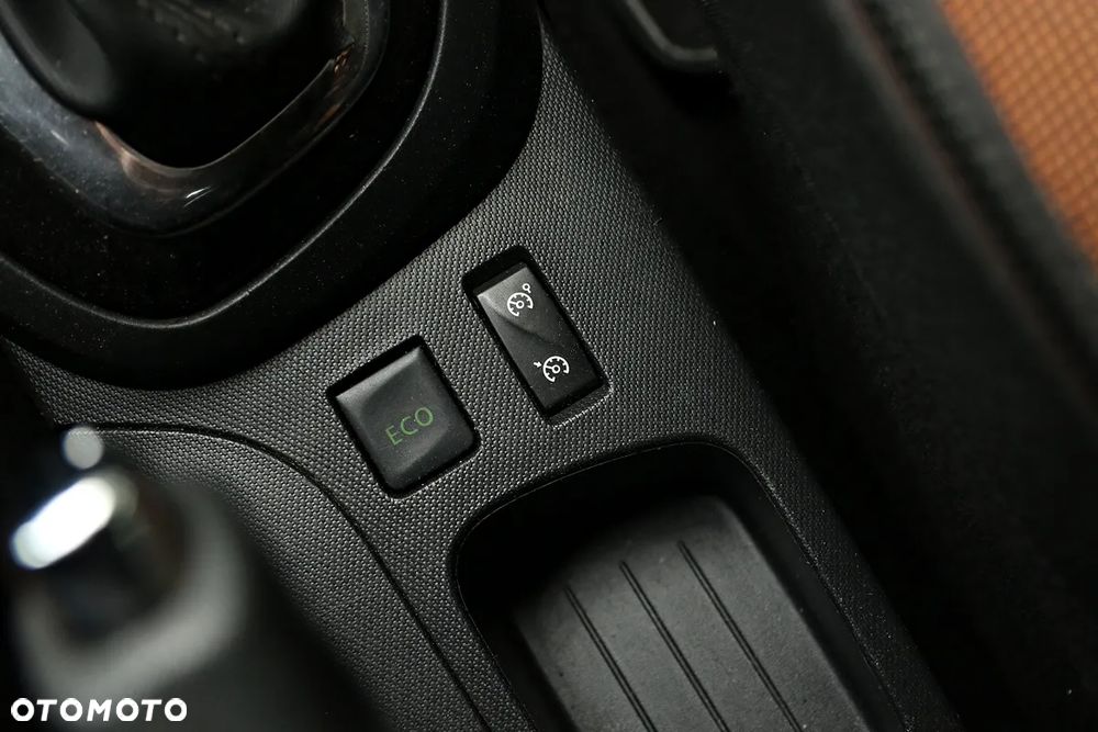 Renault Captur 1.2 TCe Zen EDC - 27