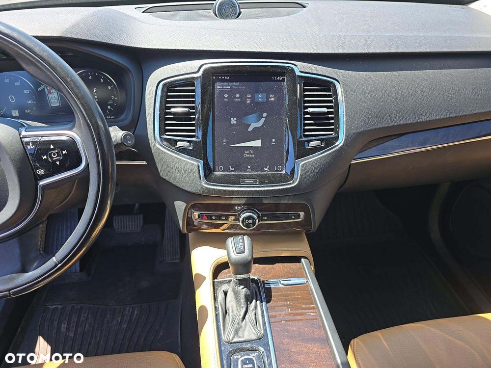 Volvo XC 90 T6 AWD Geartronic Momentum - 10