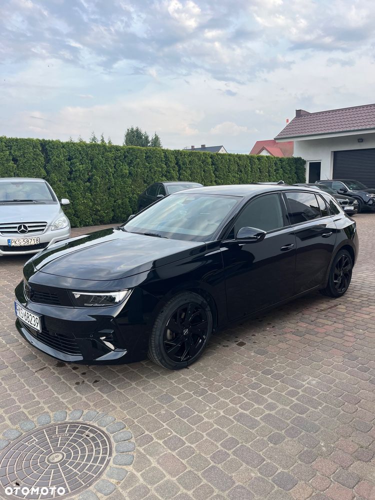 Opel Astra 1.2 Turbo GS Line - 1