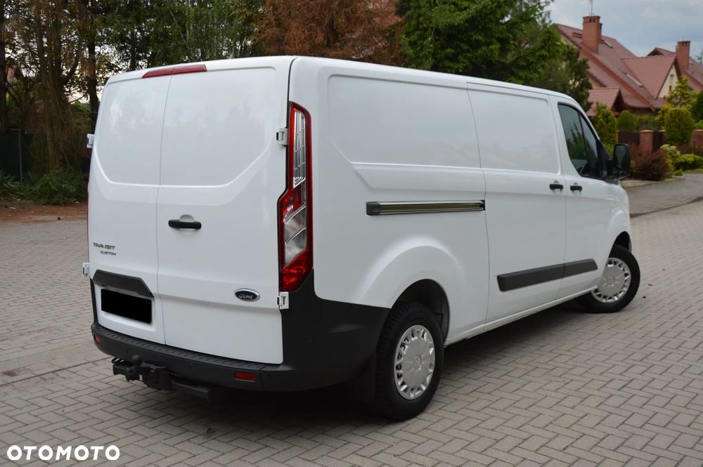 Ford TRANSIT CUSTOM L2H1 - 3