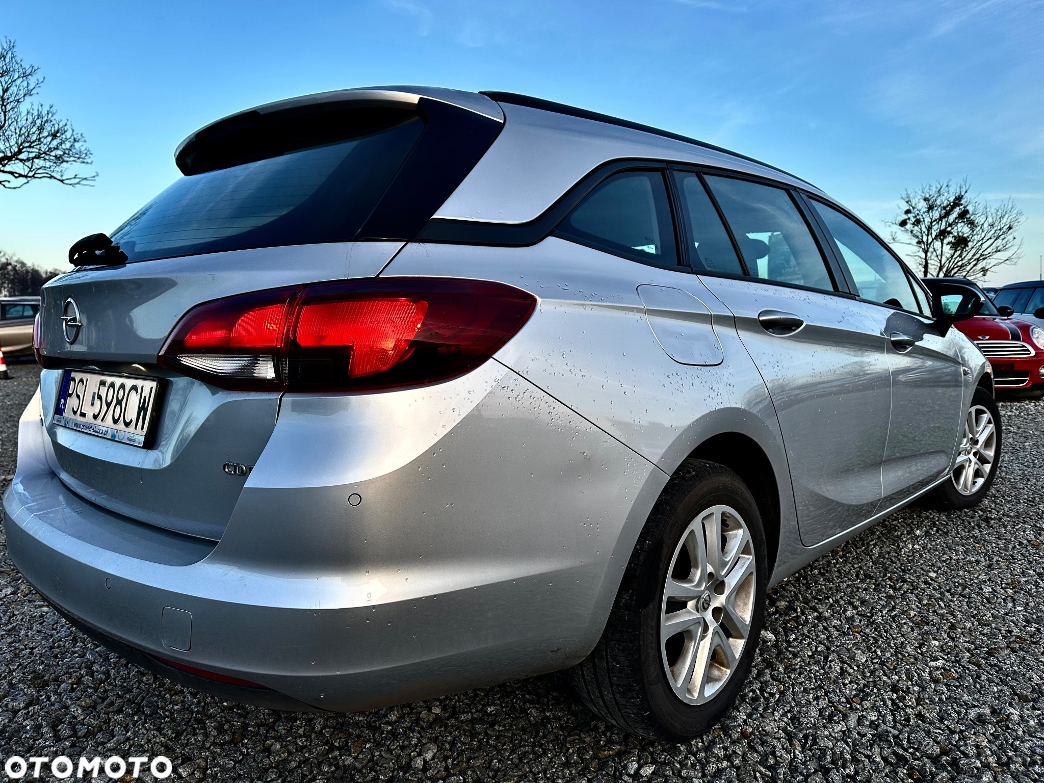 Opel Astra 1.6 D (CDTI) Start/Stop Sports Tourer Edition - 4