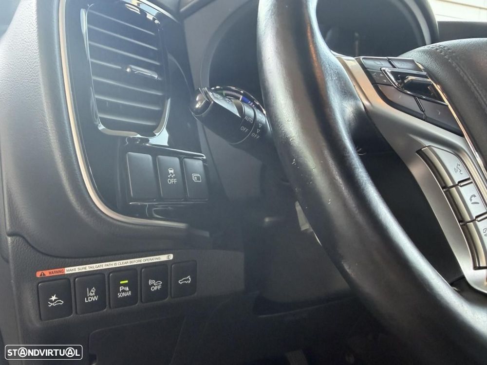 Mitsubishi Outlander 2.0 Instyle Navi - 7